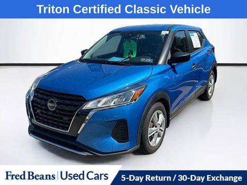 Used 2022 Nissan Kicks S w/ Interior Electronics Package FWD image 3