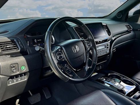 Used 2023 Honda Ridgeline Black Edition image 17