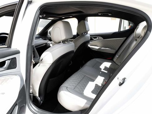 Used 2023 Genesis G70 3.3T w/ Sport Prestige Package image 38