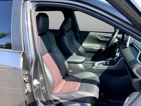 Used 2021 Toyota RAV4 XSE w/ Weather Package AWD/4WD image 8