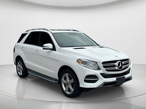 Used 2018 Mercedes-Benz GLE 350 image 3