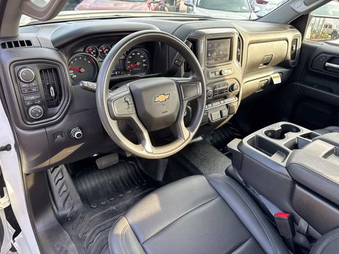 Used 2024 Chevrolet Silverado 1500 W/T image 17