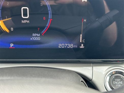 Used 2025 Chevrolet Trax LT w/ LT Convenience Package image 34