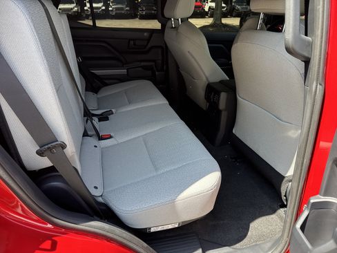 Used 2025 Toyota 4Runner SR5 AWD/4WD image 14
