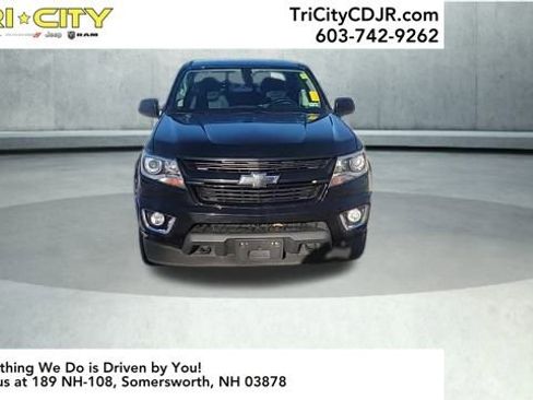 Used 2019 Chevrolet Colorado Z71 w/ Z71 Midnight Edition image 12