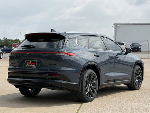 New 2026 Toyota Crown Signia AWD/4WD image 4