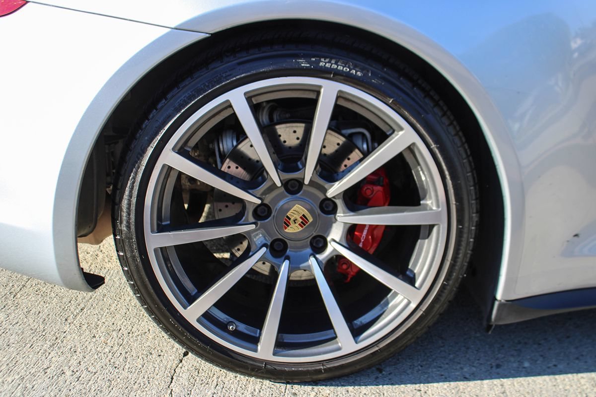 Used 2016 Porsche 911 Carrera 4S w/ Sport Chrono Package AWD/4WD image 41
