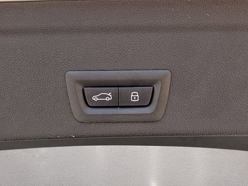 Used 2026 BMW X6 xDrive40i AWD/4WD image 16