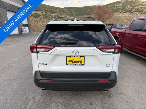 Used 2025 Toyota RAV4 XLE Premium w/ Weather Package AWD/4WD image 5
