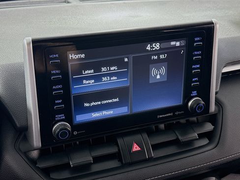 Used 2021 Toyota RAV4 XLE w/ Convenience Package AWD/4WD image 16