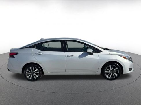 Used 2025 Nissan Versa SV FWD image 16
