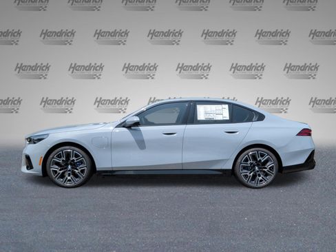 New 2027 BMW 550e xDrive AWD/4WD image 10