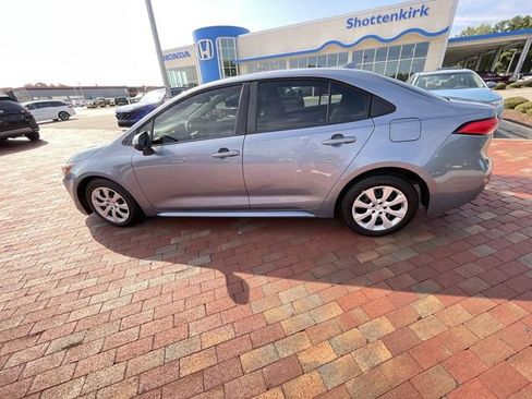 Used 2023 Toyota Corolla LE FWD image 27