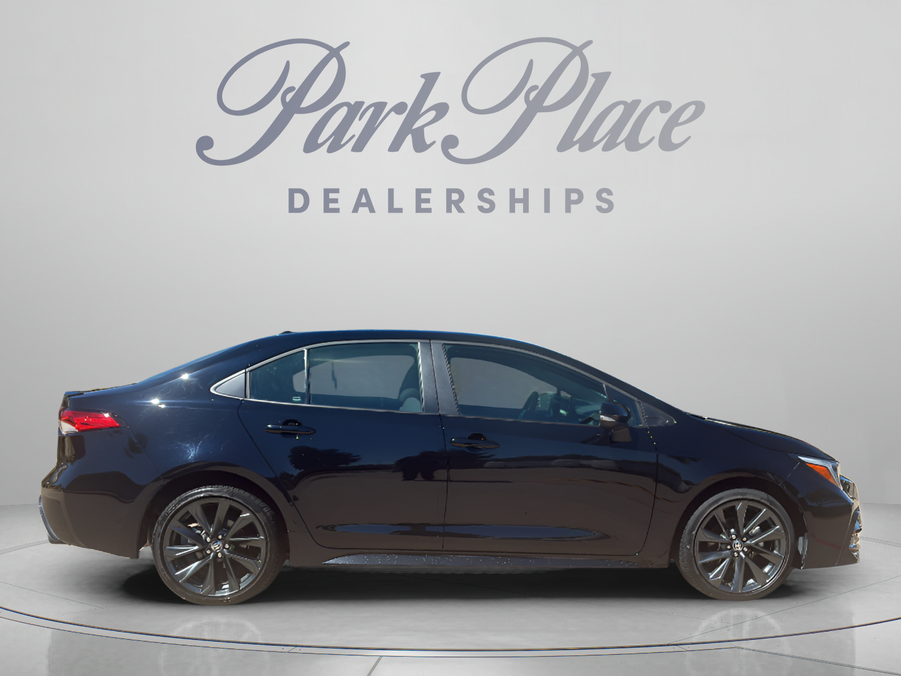 Used 2024 Toyota Corolla SE FWD image 6