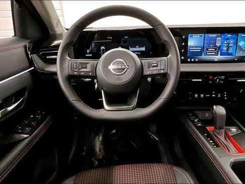 New 2026 Nissan Kicks SR AWD/4WD image 22