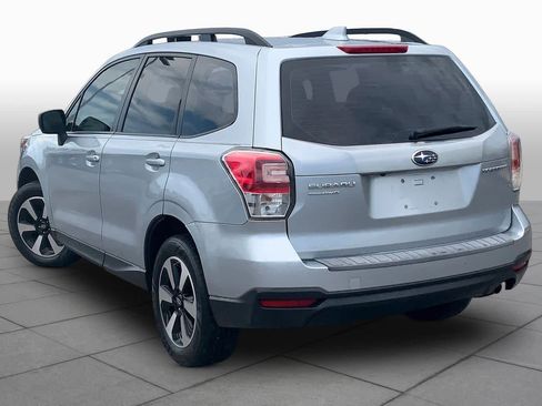 Used 2018 Subaru Forester 2.5i w/ Alloy Wheel Package AWD/4WD image 10