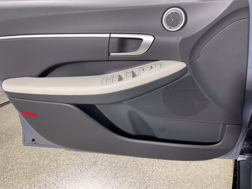 New 2026 Hyundai Sonata SEL FWD image 26