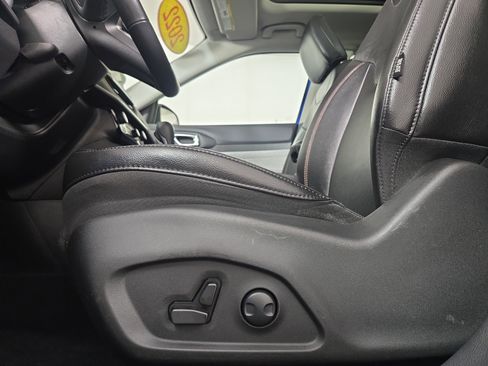 Used 2022 Jeep Compass Latitude w/ Sun and Sound Group image 30