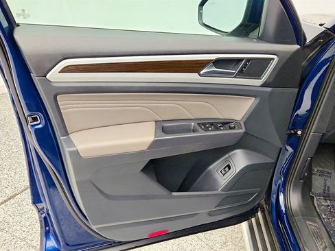 Used 2021 Volkswagen Atlas SE w/ Panoramic Sunroof Package image 10