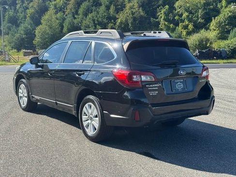 Used 2019 Subaru Outback 2.5i AWD/4WD image 5