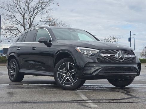 Certified 2026 Mercedes-Benz GLC 300 GLC 300 image 2