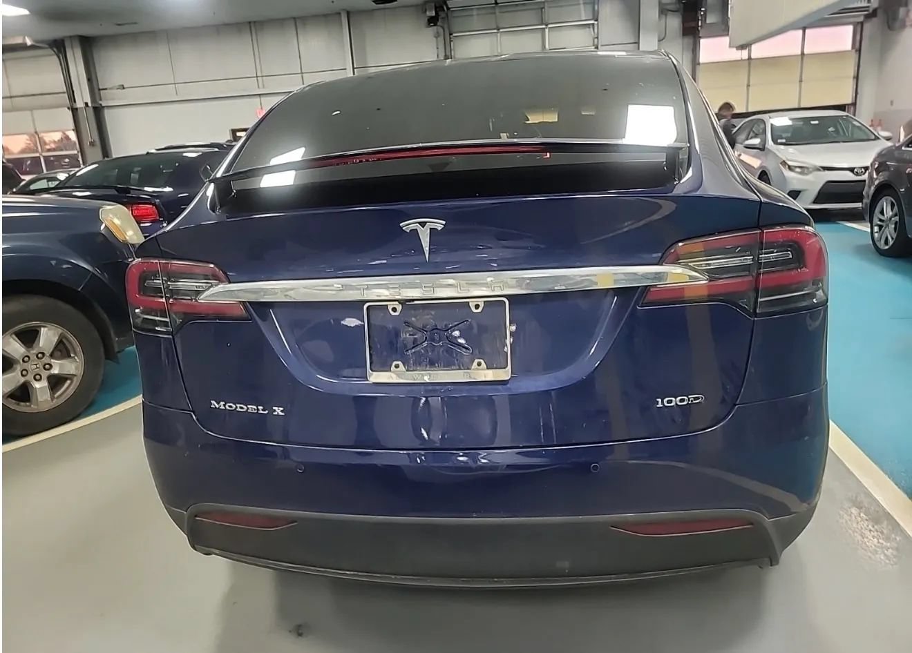 Used 2019 Tesla Model X 100D AWD/4WD image 3
