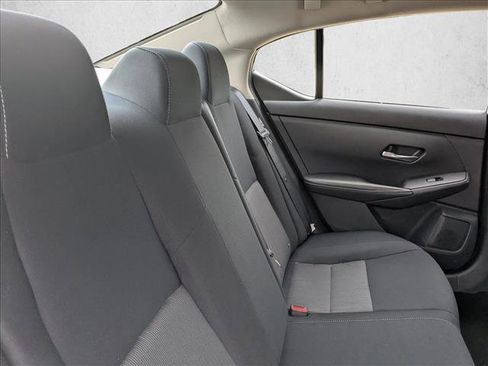 Used 2023 Nissan Sentra SV image 19