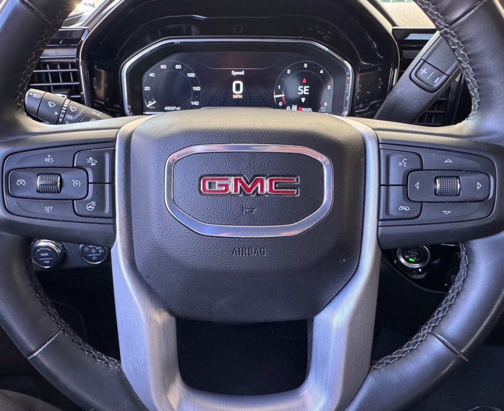 Used 2025 GMC Sierra 1500 SLT AWD/4WD image 9