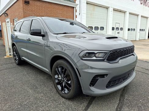 Used 2023 Dodge Durango R/T w/ Hemi Orange Plus Package AWD/4WD image 3