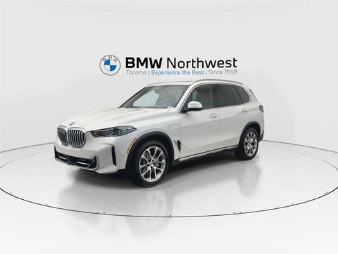 New 2026 BMW X5 xDrive50e AWD/4WD image 9