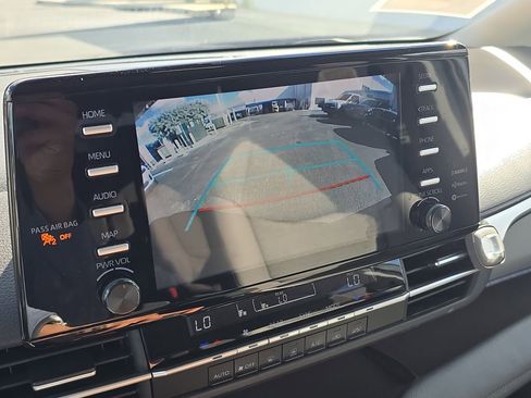 Used 2023 Toyota Sienna LE image 35