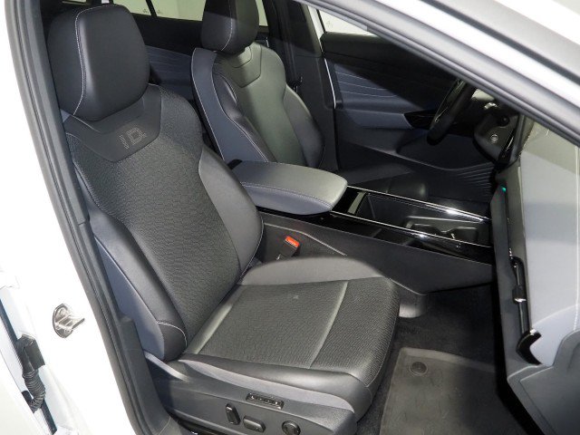 Used 2023 Volkswagen ID.4 Pro S RWD image 2