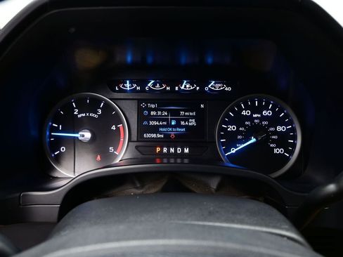 Used 2021 Ford F250 XLT w/ XLT Premium Package AWD/4WD image 16
