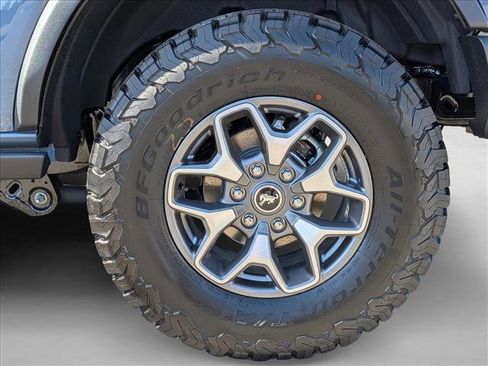 New 2025 Ford Bronco Badlands image 10