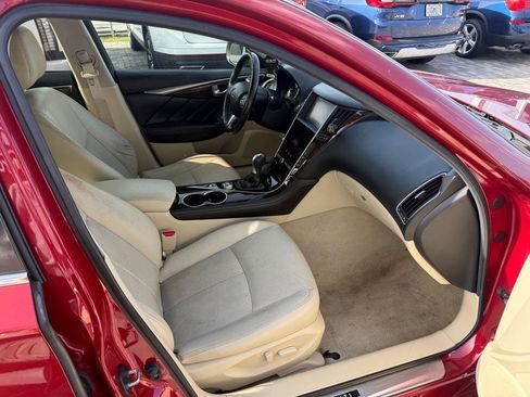 Used 2016 INFINITI Q50 3.0t Premium w/ Driver Assistance Package RWD image 31