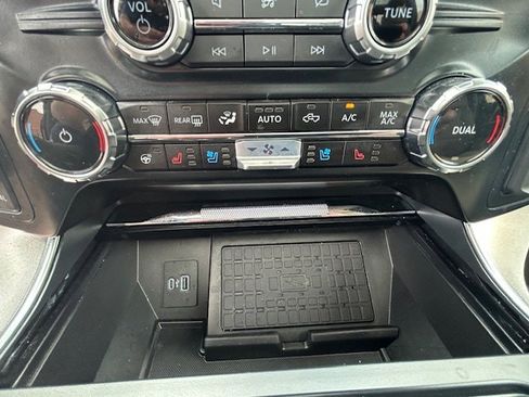 Certified 2024 Ford F150 Platinum w/ Equipment Group 703A Plus image 17