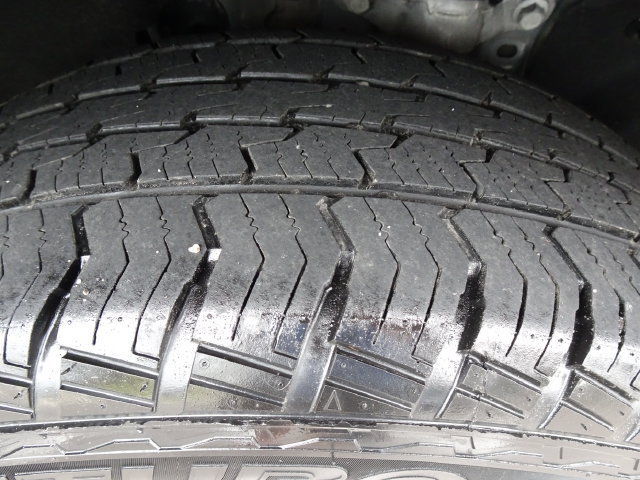 Used 2021 Ford Explorer XLT w/ Equipment Group 202A AWD/4WD image 38