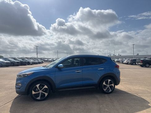 Used 2016 Hyundai Tucson Limited image 11