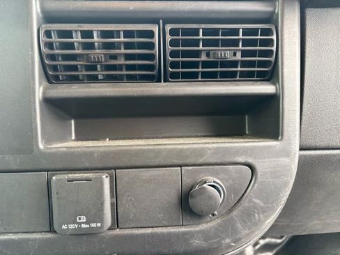 Used 2024 GMC Savana 2500 w/ Driver Convenience Package image 27