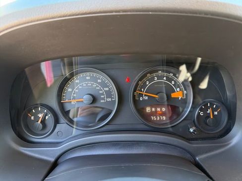 Used 2014 Jeep Patriot Latitude AWD/4WD image 17