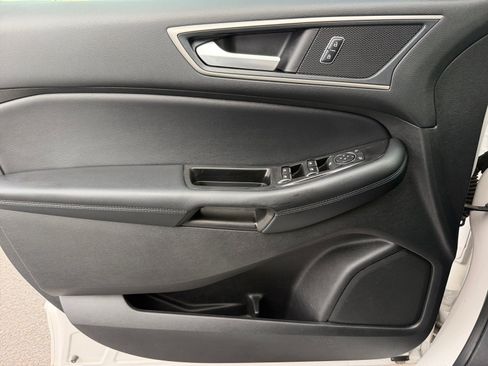 Used 2017 Ford Edge SEL w/ Equipment Group 201A FWD image 13