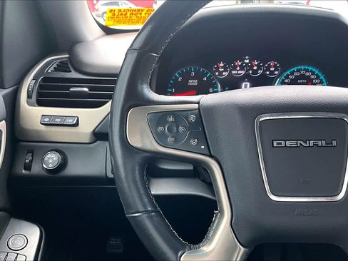 Used 2019 GMC Yukon Denali w/ Denali Ultimate Package RWD image 24