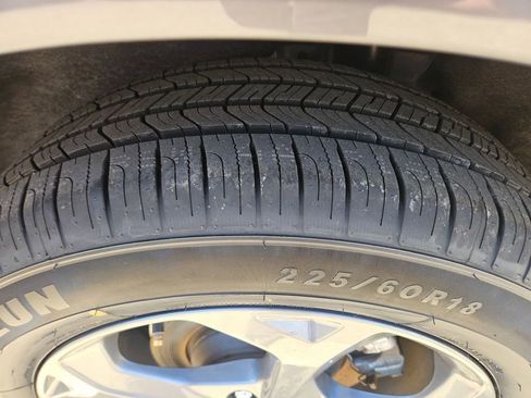 Used 2024 Ford Escape ST-Line image 26