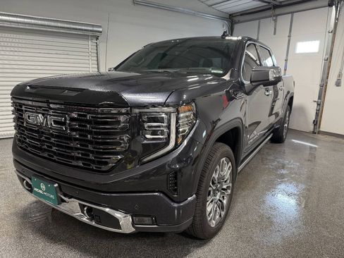 Used 2025 GMC Sierra 1500 Denali Ultimate AWD/4WD image 1