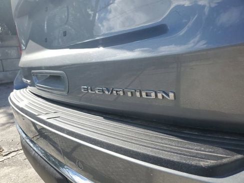 New 2026 GMC Yukon Elevation image 9