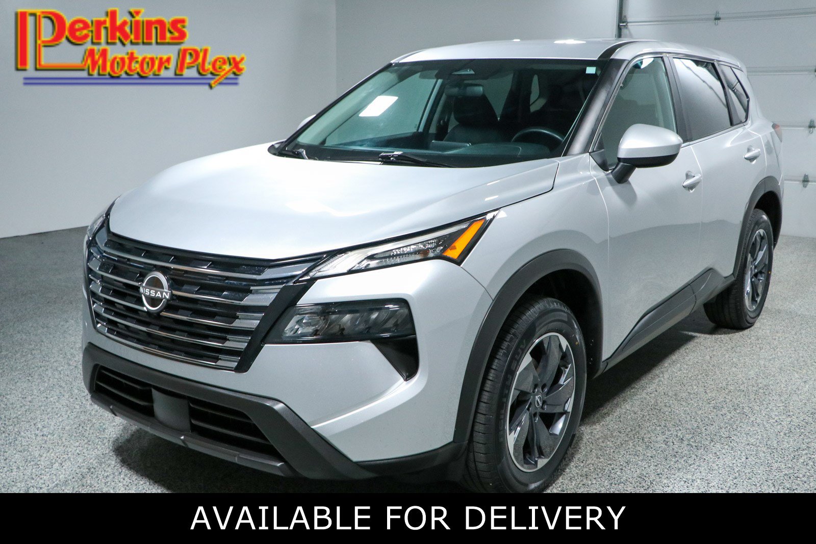 Used 2024 Nissan Rogue SV FWD image 1