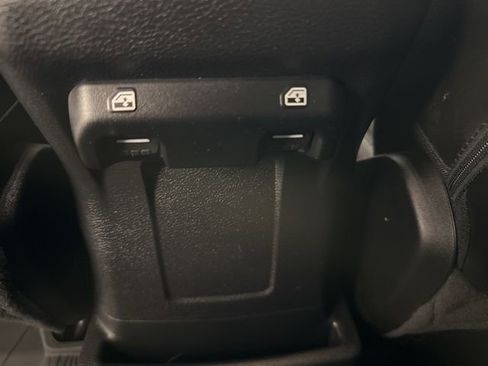 Used 2023 Jeep Wrangler Unlimited Sport image 13