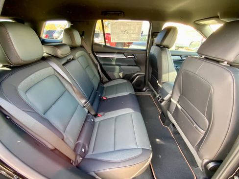 New 2026 GMC Terrain AT4 w/ LPO, Black Badging Package image 25