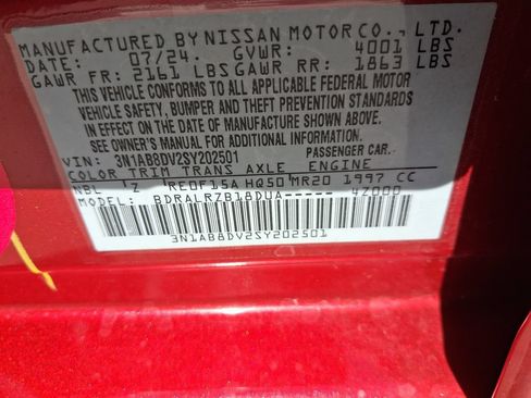 Used 2025 Nissan Sentra SR FWD image 29