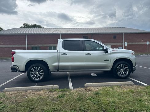 Used 2020 Chevrolet Silverado 1500 LT w/ Texas Edition image 6